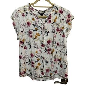 Buffalo - floral cap sleeve blouse - white - size L - EUC
